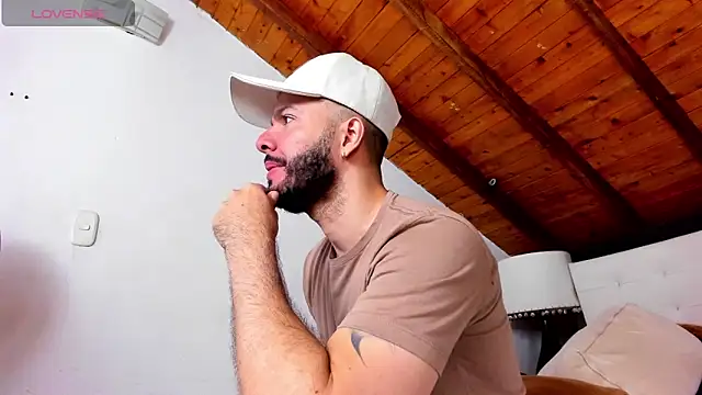 Tom Bailey online show from April 19, 2026, 1:10 pm