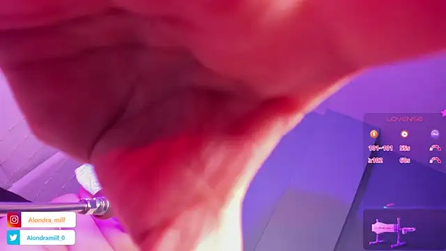 ALONDRAMILF online show from January 31, 2025, 8:11 am