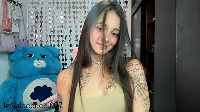 lucyy tay online show from December 12, 2024, 10:20 pm