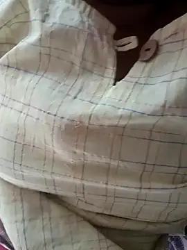 cuteyqueen online show from February 6, 2025, 5:57 am