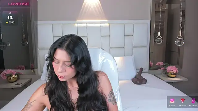 JessyEvans online show from February 14, 2026, 7:32 pm