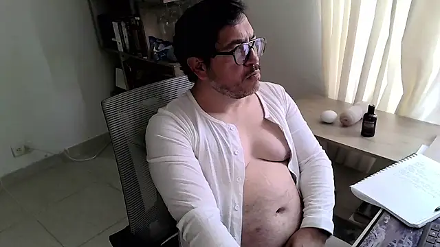 OsoMaduro12 online show from March 11, 2026, 2:23 pm