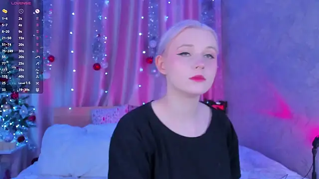 SweeteRose Royce online show from January 4, 2025, 1:53 pm