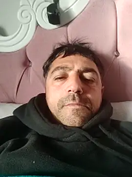 Snapshot of Muratcanik44 chatting on February 12, 2026, 12:33 pm Muratcanik44 online show from February 12, 2026, 12:33 pm