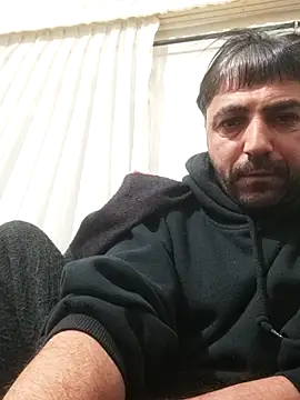 Snapshot of Muratcanik44 chatting on February 17, 2026, 9:32 pm Muratcanik44 online show from February 17, 2026, 9:32 pm