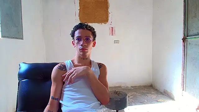 mateodeamjo online show from February 22, 2026, 8:18 pm