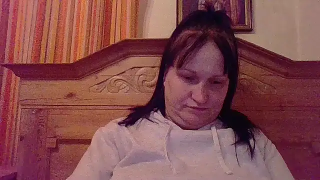  squirty cum lady  online show from February 1, 2026, 9:13 pm