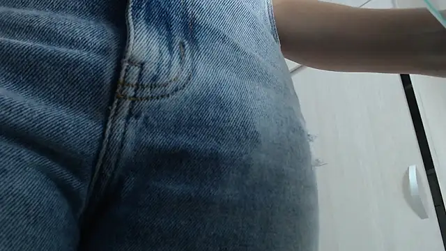 Amelia Debora Antonella online show from November 8, 2025, 12:49 pm