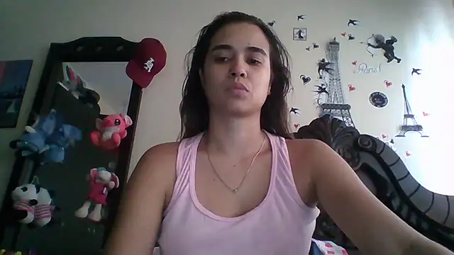 Snapshot of trianabell chatting on November 4, 2025, 4:50 pm trianabell online show from November 4, 2025, 4:50 pm