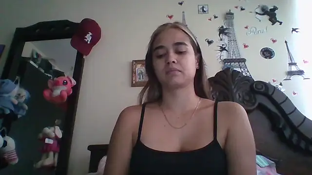 Snapshot of trianabell chatting on November 19, 2025, 4:40 pm trianabell online show from November 19, 2025, 4:40 pm