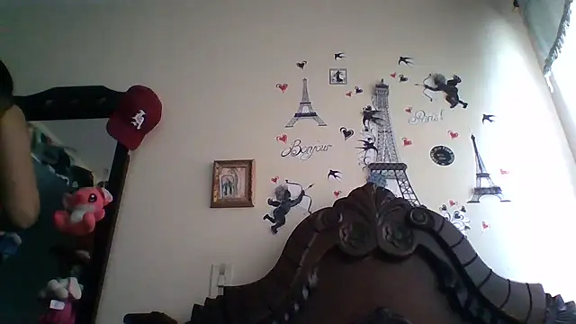 Snapshot of trianabell chatting on November 24, 2025, 5:34 pm trianabell online show from November 24, 2025, 5:34 pm