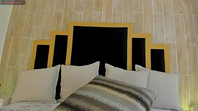 Snapshot of TamyHoney chatting on February 22, 2025, 1:55 am TamyHoney online show from February 22, 2025, 1:55 am