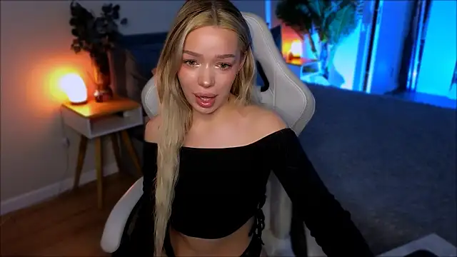 Lily Yin online show from April 9, 2026, 6:19 am