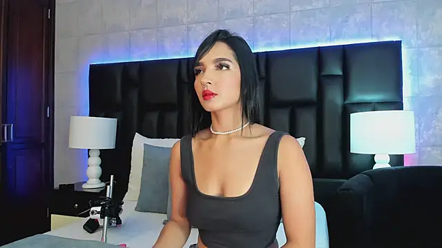 Snapshot of MiaSweeths chatting on February 12, 2025, 12:01 pm MiaSweeths online show from February 12, 2025, 12:01 pm