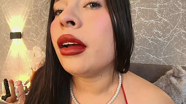 mia roux13 online show from February 7, 2025, 9:58 pm