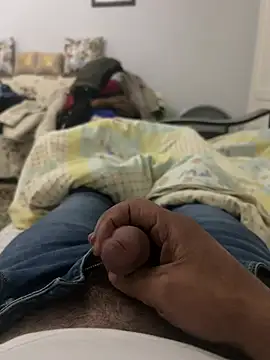 sikergecer3435 online show from April 14, 2026, 8:59 pm