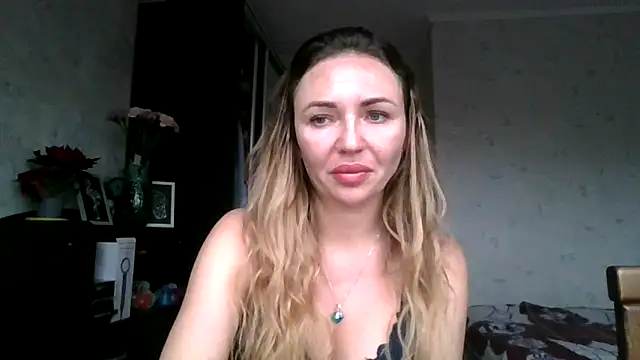 AngelinaLove28 online show from December 16, 2025, 7:46 am