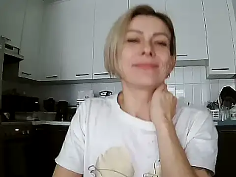 anechka1 online show from December 4, 2024, 4:16 pm