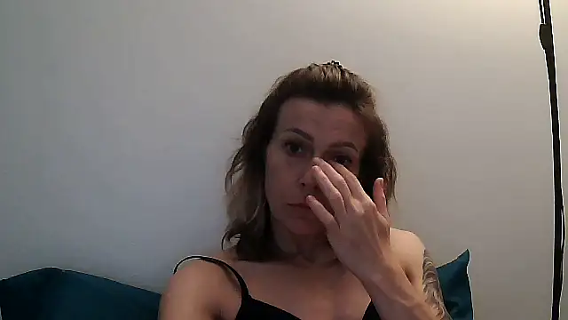 Snapshot of anechka1 chatting on June 20, 2026, 10:01 pm anechka1 online show from June 20, 2026, 10:01 pm