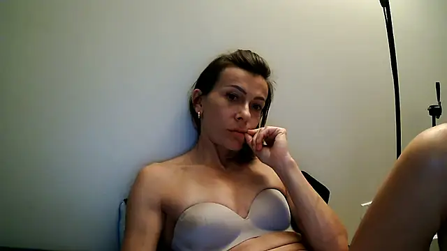 Snapshot of anechka1 chatting on July 18, 2026, 1:10 am anechka1 online show from July 18, 2026, 1:10 am