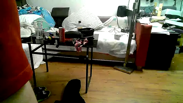 0815lukas2024 online show from October 19, 2025, 2:12 am