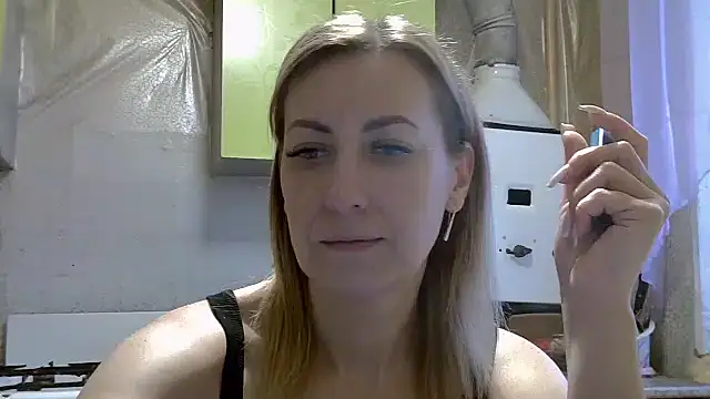 AshleyXHoney online show from December 9, 2024, 6:12 am