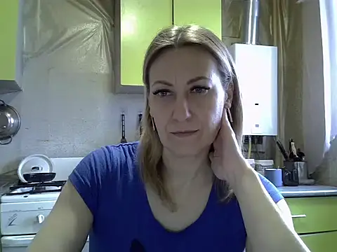 AshleyXHoney online show from January 12, 2026, 7:02 am