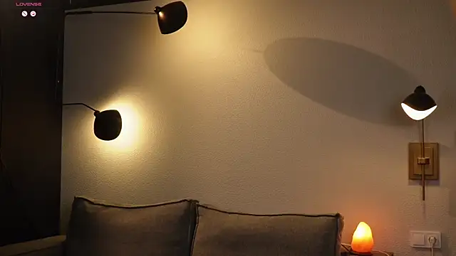 Snapshot of milablum777 chatting on January 6, 2025, 5:27 pm milablum777 online show from January 6, 2025, 5:27 pm