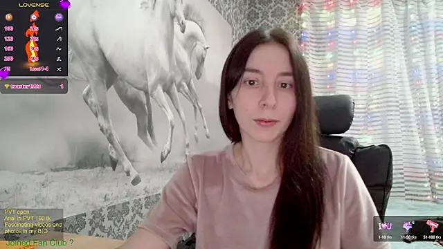 Wowpornoo online show from February 19, 2025, 2:23 pm