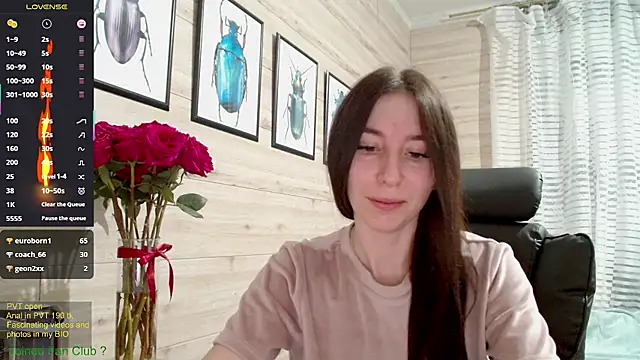 Wowpornoo online show from March 13, 2025, 3:39 pm