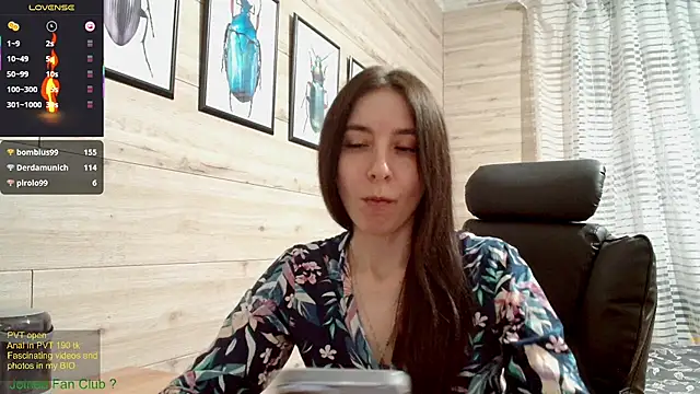 Wowpornoo online show from March 18, 2025, 2:04 pm