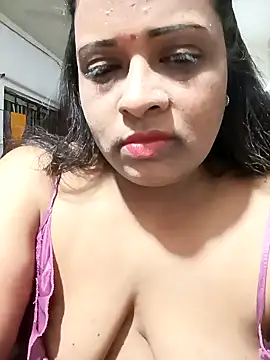 Snapshot of Love_Jenny chatting on December 31, 2024, 2:58 pm Love Jenny online show from December 31, 2024, 2:58 pm