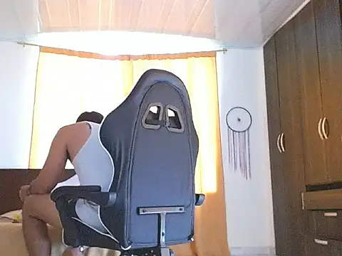 Snapshot of aronmiller404 chatting on January 10, 2025, 7:11 pm aronmiller404 online show from January 10, 2025, 7:11 pm