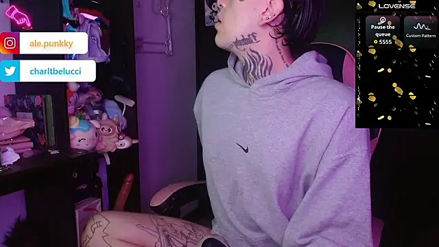 Snapshot of charlotbelucci_ chatting on January 16, 2026, 8:18 am charlotbelucci online show from January 16, 2026, 8:18 am