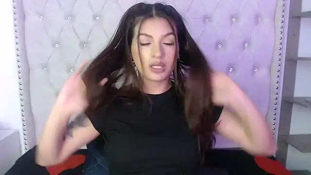 Snapshot of Abril_Squirt chatting on October 24, 2025, 10:39 pm Abril Squirt online show from October 24, 2025, 10:39 pm