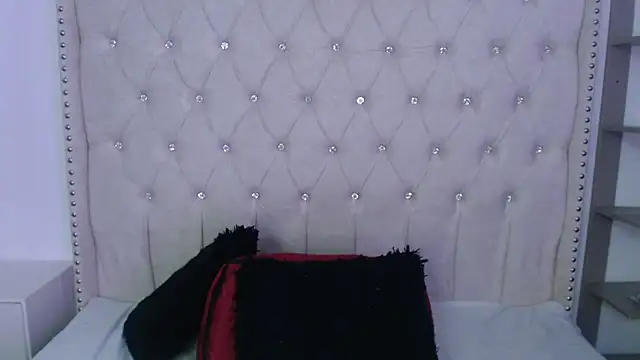 Snapshot of Abril_Squirt chatting on November 4, 2025, 7:46 pm Abril Squirt online show from November 4, 2025, 7:46 pm