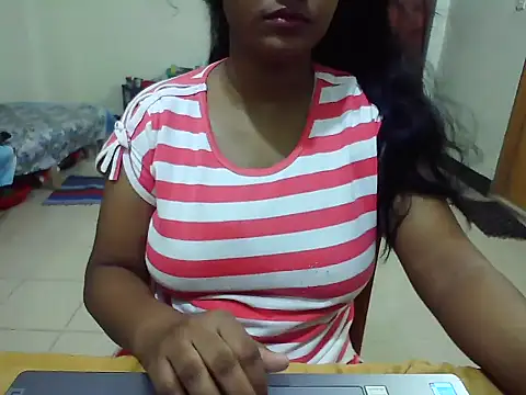 JustinaIra online show from September 22, 2025, 8:11 pm
