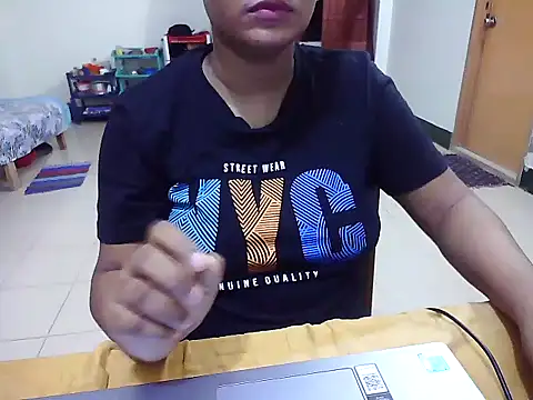 JustinaIra online show from October 4, 2025, 7:23 pm