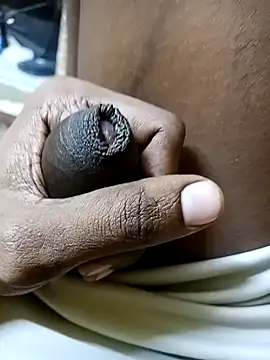 Tamil boy age28 online show from November 7, 2025, 7:25 pm