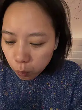 Eliza-E online show from February 12, 2026, 1:22 am