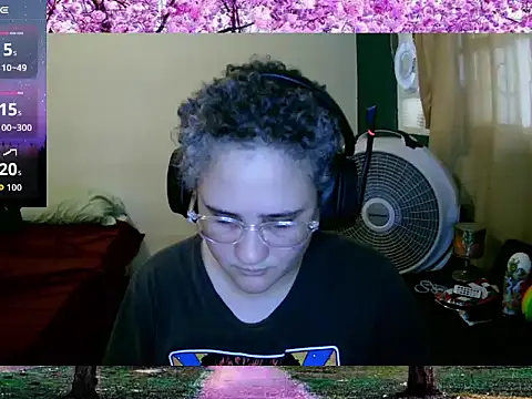 lolalicious 758 online show from September 17, 2025, 6:20 pm