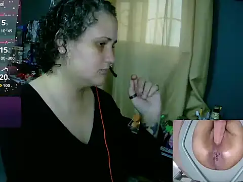 Snapshot of lolalicious_758 chatting on May 19, 2026, 9:10 pm lolalicious 758 online show from May 19, 2026, 9:10 pm