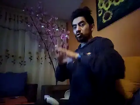 Snapshot of Angel_Coronel chatting on January 10, 2025, 2:57 am Angel Coronel online show from January 10, 2025, 2:57 am