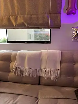 Snapshot of DaryRos chatting on January 16, 2026, 11:31 pm DaryRos online show from January 16, 2026, 11:31 pm