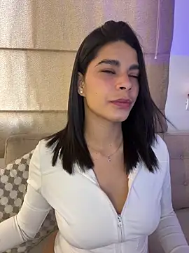 Snapshot of DaryRos chatting on February 12, 2026, 10:49 pm DaryRos online show from February 12, 2026, 10:49 pm