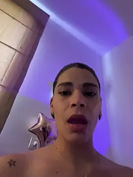 Snapshot of DaryRos chatting on February 16, 2026, 9:33 pm DaryRos online show from February 16, 2026, 9:33 pm