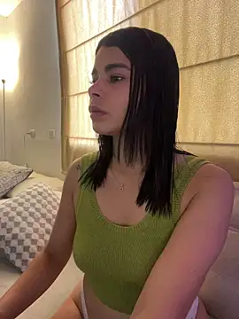 Snapshot of DaryRos chatting on February 22, 2026, 8:40 pm DaryRos online show from February 22, 2026, 8:40 pm