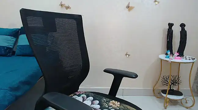 Inviting Aanya online show from March 1, 2025, 12:45 pm