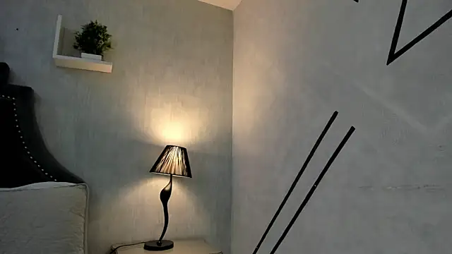 Snapshot of AnntoniaWood chatting on December 6, 2024, 12:05 pm AnntoniaWood online show from December 6, 2024, 12:05 pm