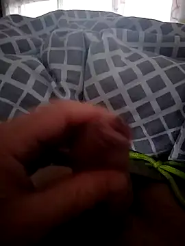 Snapshot of Singlepennis chatting on September 15, 2025, 5:35 pm Singlepennis online show from September 15, 2025, 5:35 pm